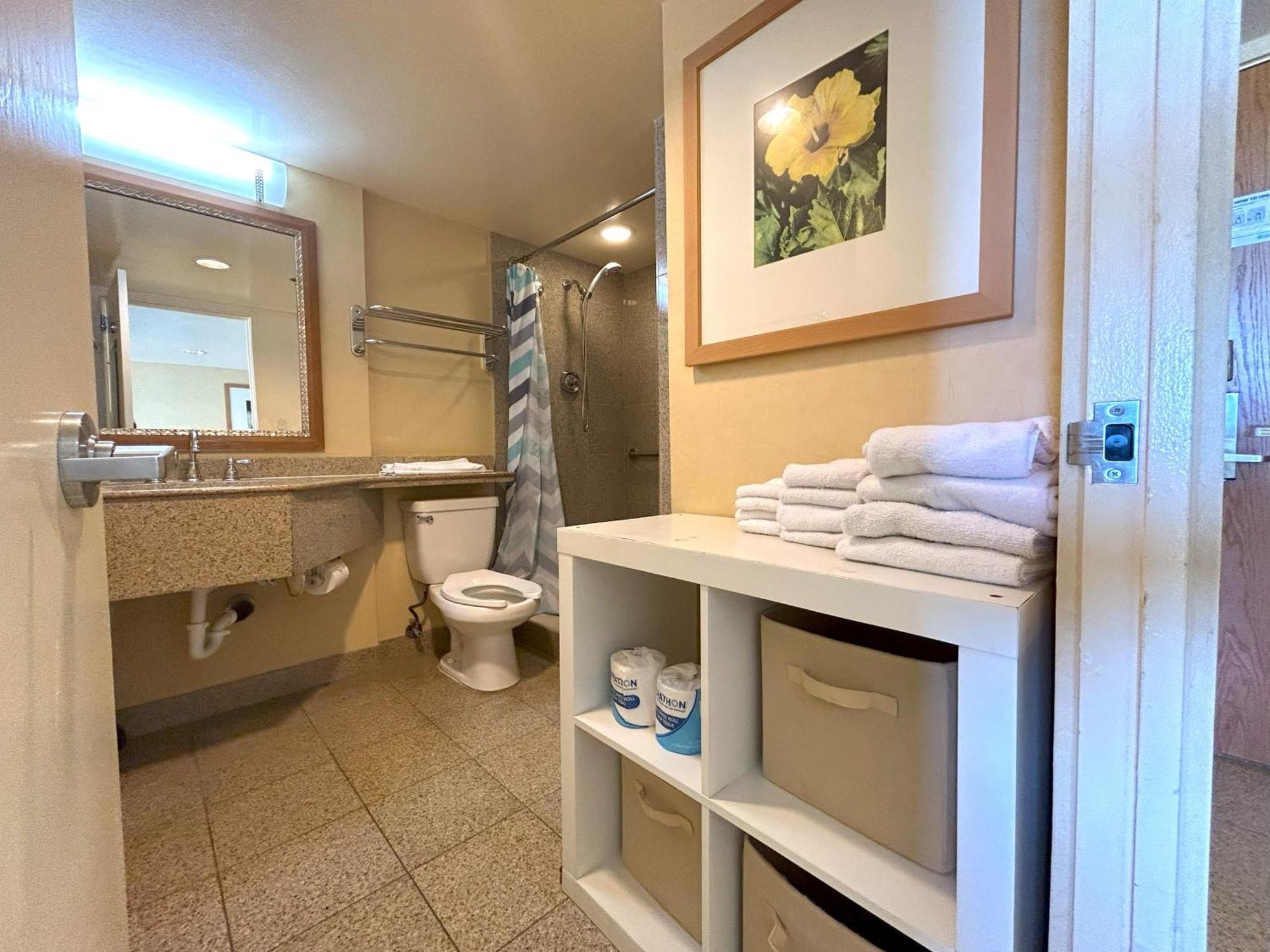 Ilikai Apt 308 - Spacious Studio With Stunning Ocean & Harbor Views Honolulu Ngoại thất bức ảnh